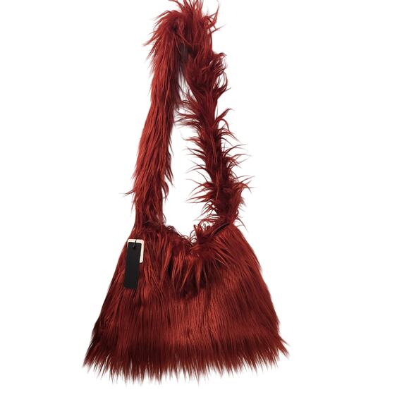 Free People furry red shoulder bag - Picture 2 of 7